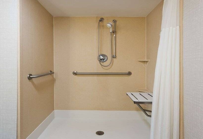 בית מלון כפרי Hampton Inn & Suites Lanett West Point