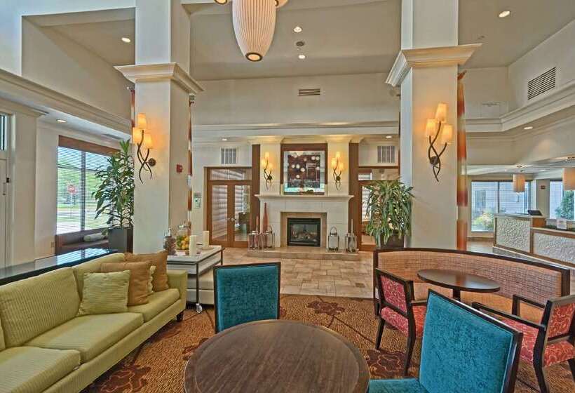 هتل Hilton Garden Inn Mt. Laurel