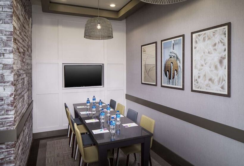 בית מלון כפרי Hyatt Place Long Island East End