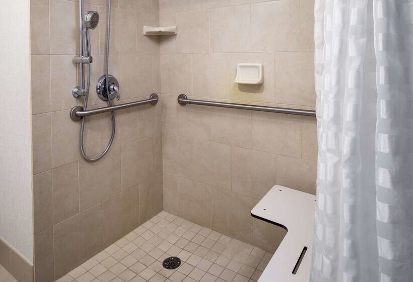 בית מלון כפרי Hyatt Place Long Island East End