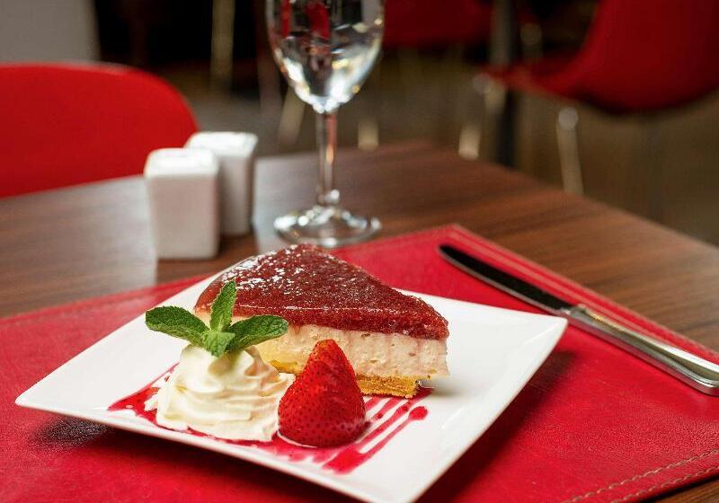 هتل Ibis Santiago Estacion Central