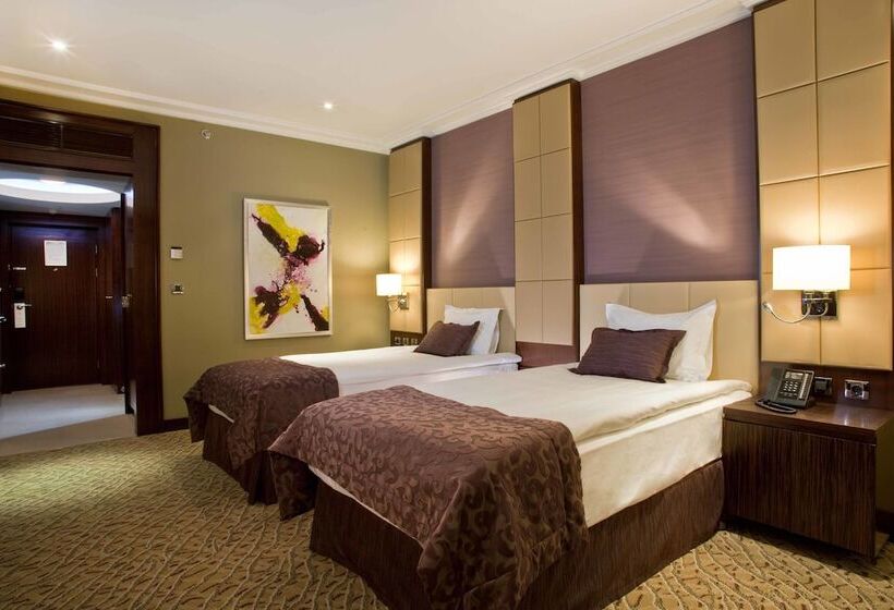 فندق Kharkiv Palace