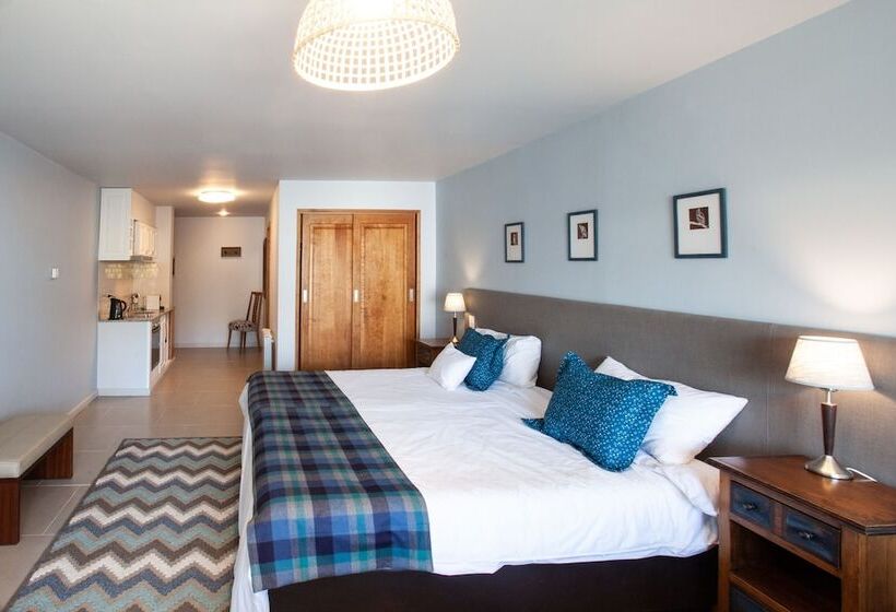 هتل Las Bayas Home Suites