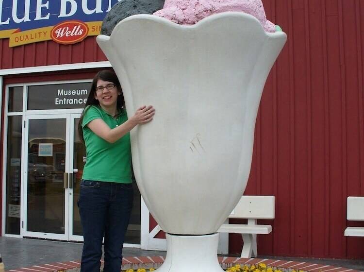 ホテル Le Mars Inn And Suites