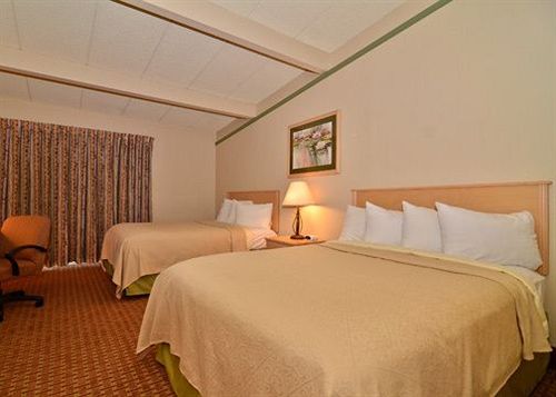 ホテル Quality Inn Lake Of The Ozarks