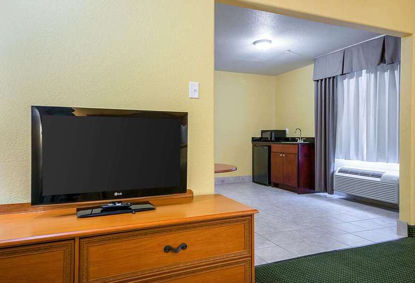فندق Quality Inn & Suites Franklin