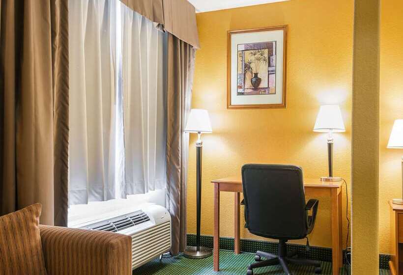 فندق Quality Inn & Suites Franklin