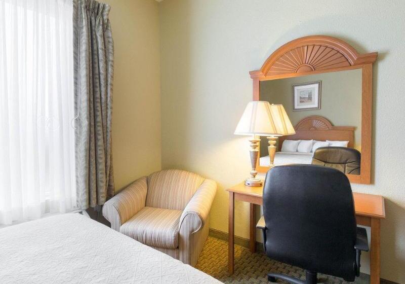 בית מלון כפרי Sonesta Essential La Porte