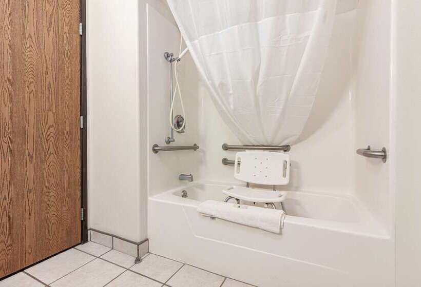 فندق Quality Inn & Suites