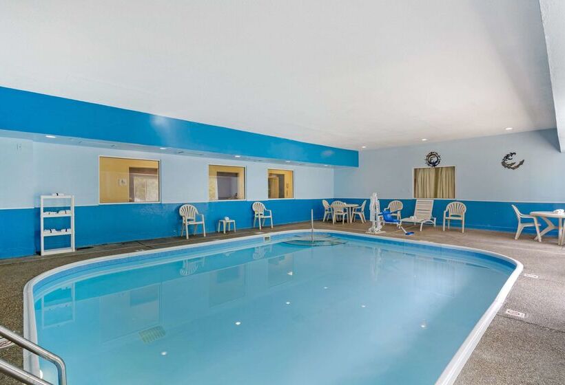 Отель Quality Suites La Grange