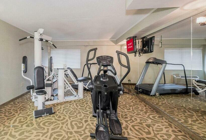 בית מלון כפרי Red Roof Inn & Suites Mt Holly  Mcguire Afb