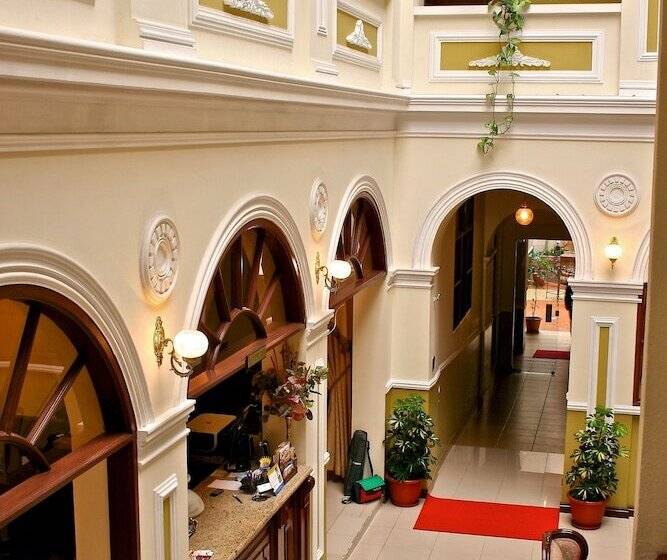 هتل San Marino Royal