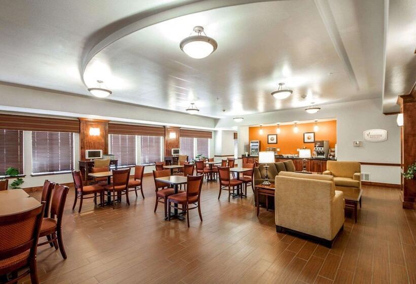 בית מלון כפרי Sleep Inn & Suites Lawton Near Fort Sill