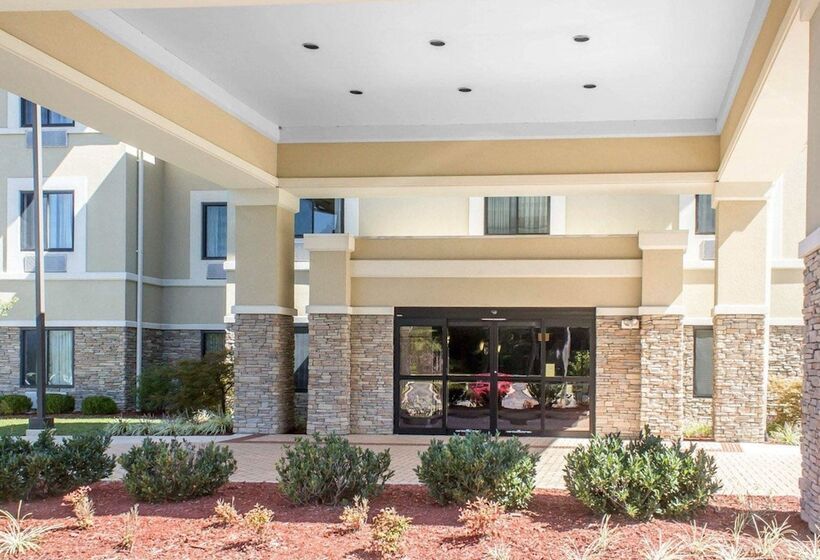 Отель Sleep Inn & Suites