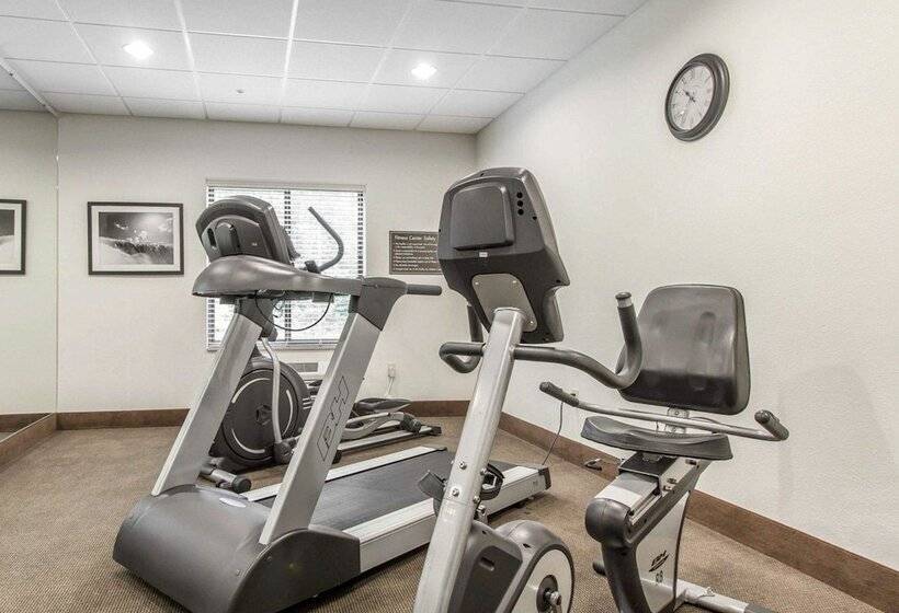 Отель Sleep Inn & Suites