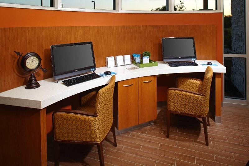 هتل Springhill Suites By Marriott Pittsburgh Latrobe