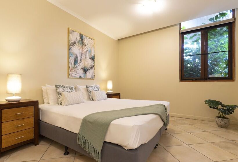 هتل The Mediterranean Port Douglas