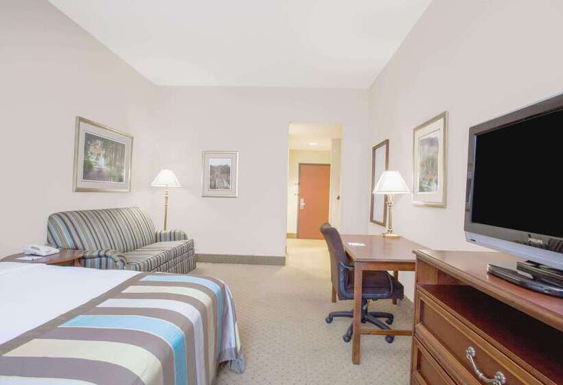 בית מלון כפרי Wingate By Wyndham Columbia / Lexington