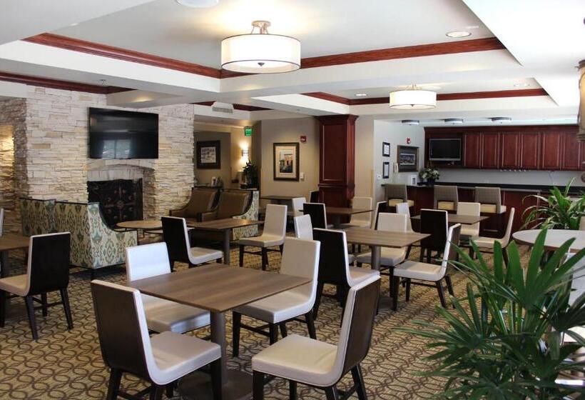 בית מלון כפרי Wingate By Wyndham Columbia / Lexington