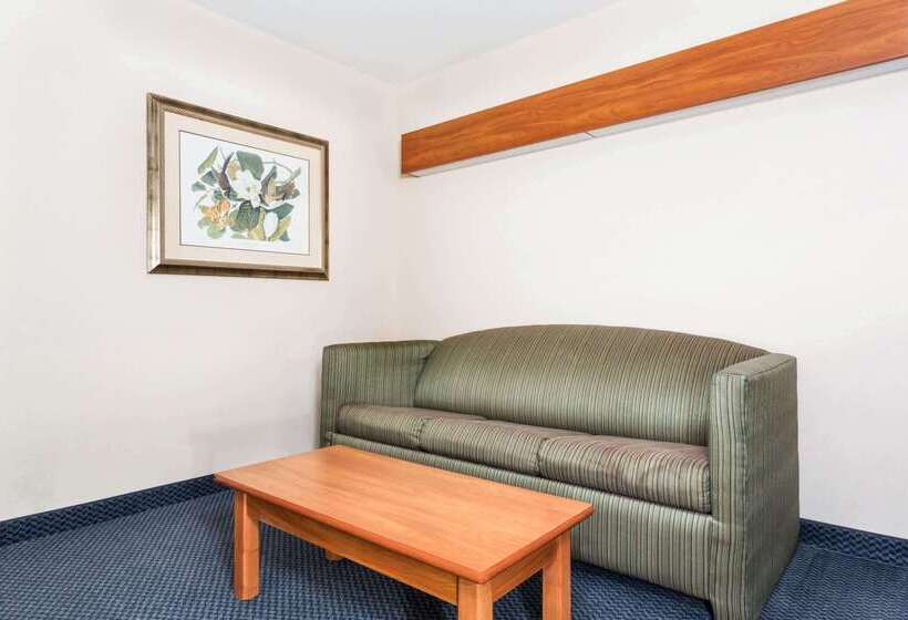 Microtel Inn & Suites By Wyndham Of Houma