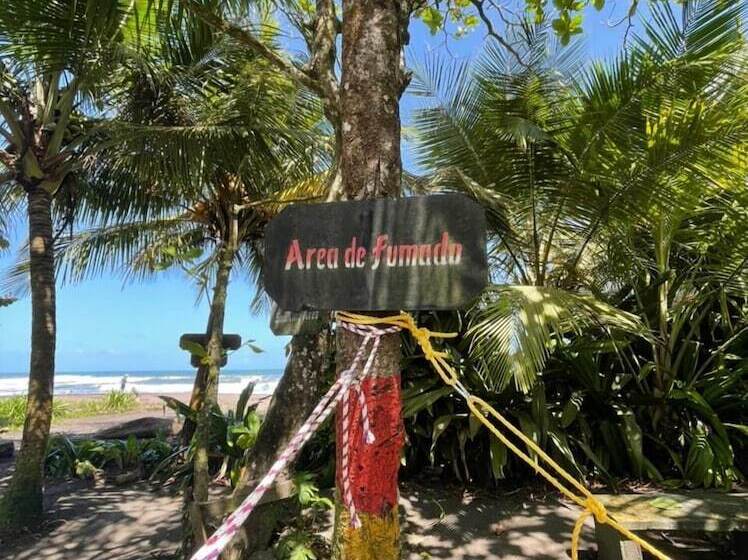 تختخواب و صبحانه El Icaco Tortuguero