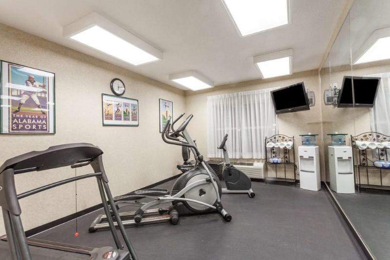 هتل Clarion Pointe Madisonhuntsville