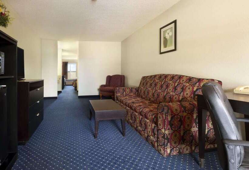 فندق Days Inn By Wyndham Alma