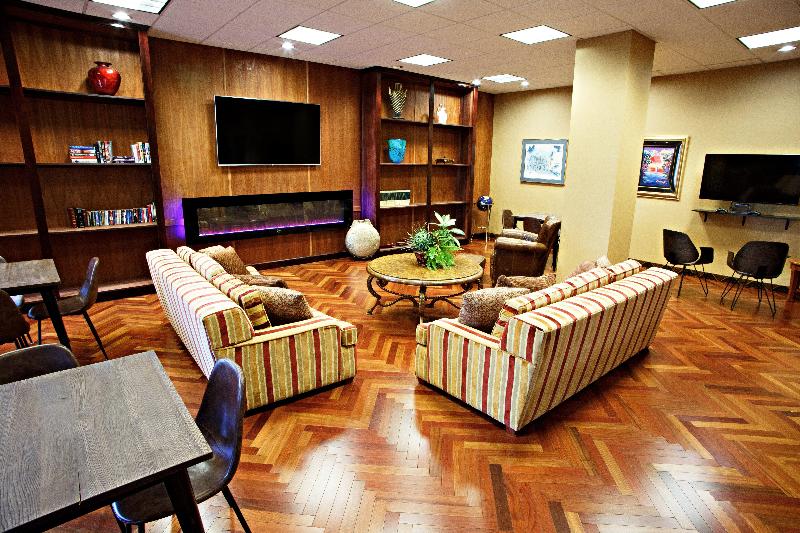 هتل Holiday Inn Express Harrisburg West, An Ihg