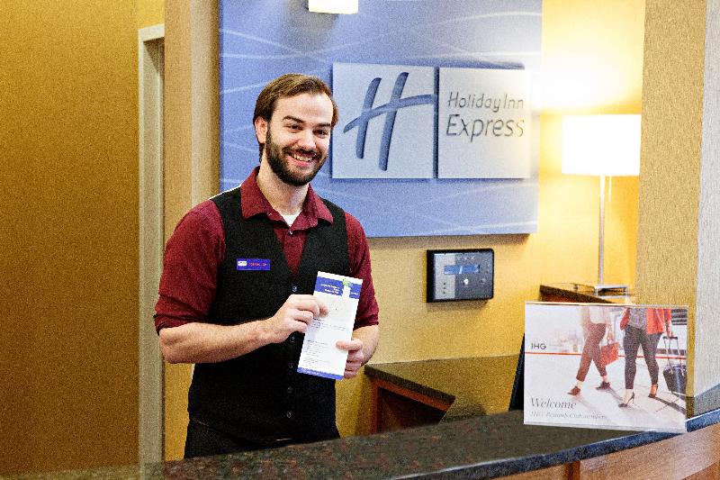 هتل Holiday Inn Express Harrisburg West, An Ihg
