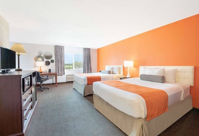 Howard Johnson By Wyndham Oacoma Hotel & Suites