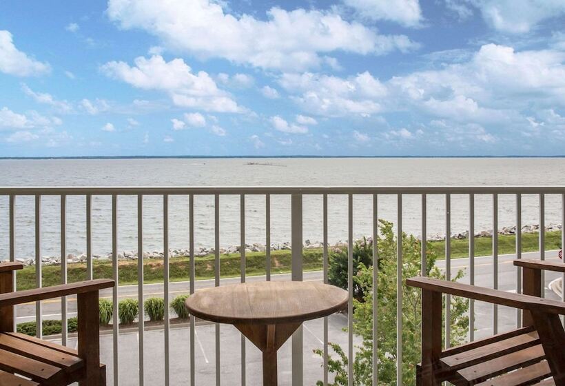 Island Inn & Suites, Ascend Hotel Collection