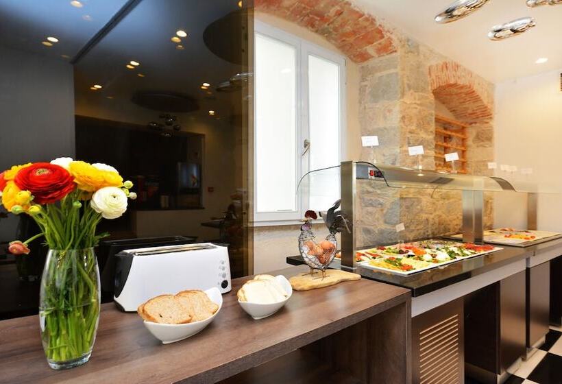 هتل Jupiter Luxury