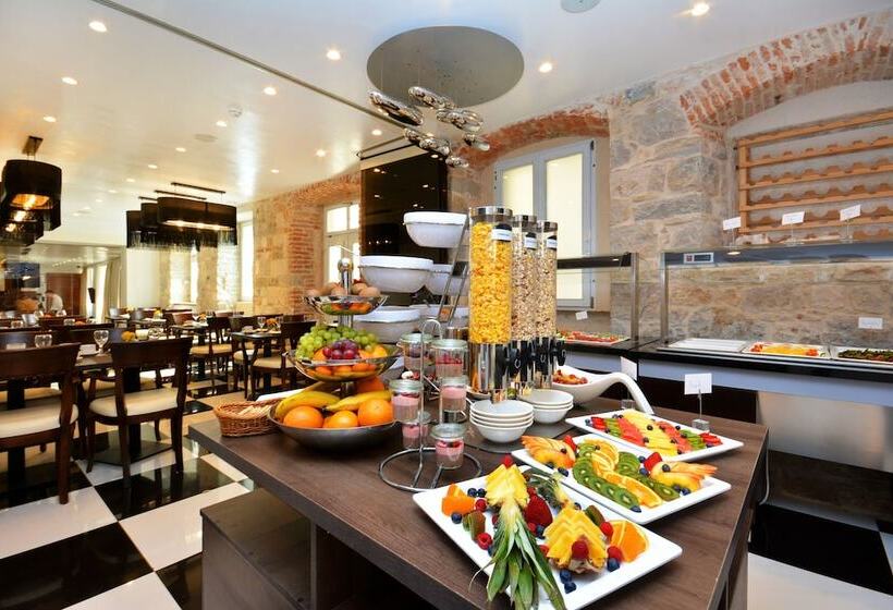 هتل Jupiter Luxury