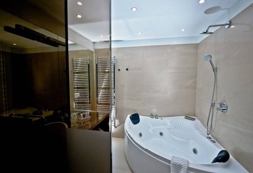 هتل Jupiter Luxury