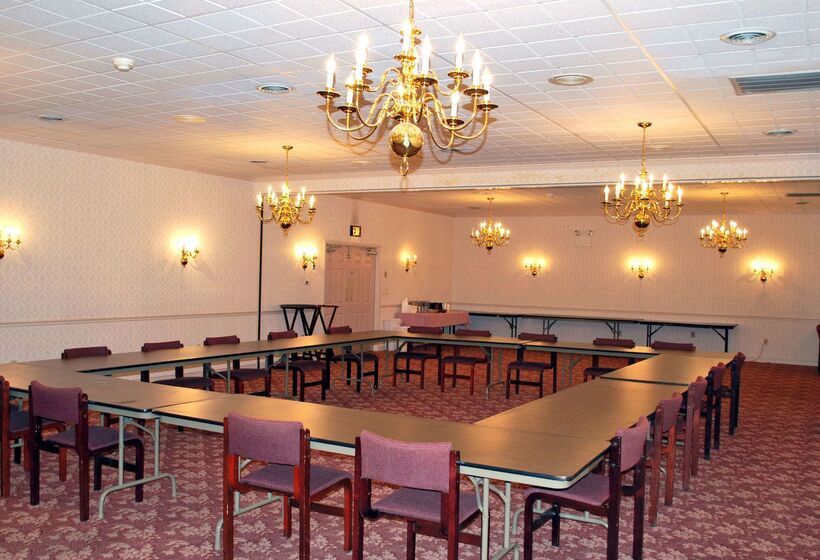בית מלון כפרי Rodeway Inn & Suites Myerstown   Lebanon