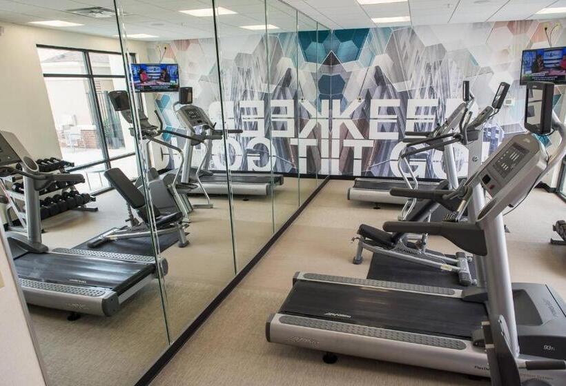هتل Springhill Suites Houston Pearland