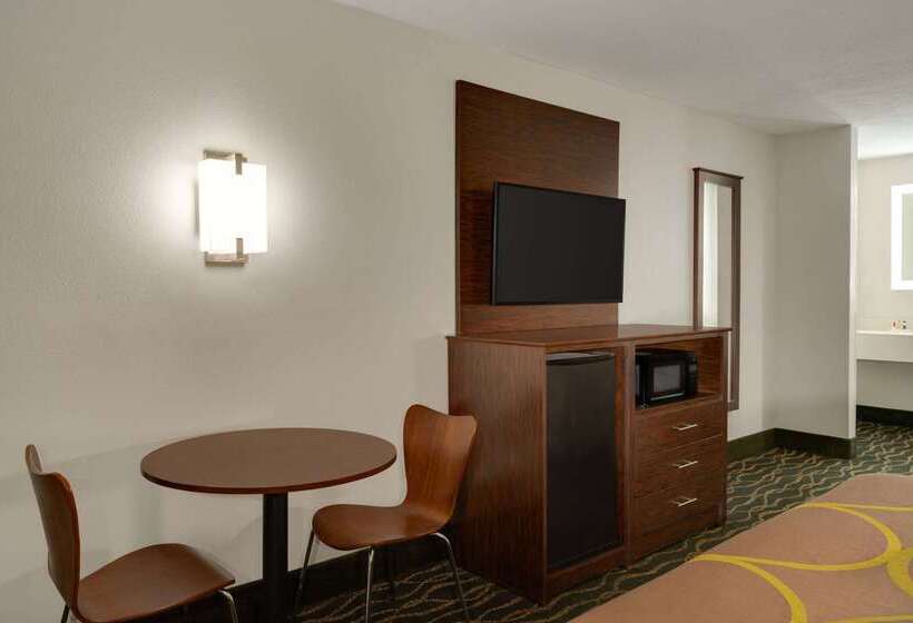 فندق Super 8 By Wyndham Pearl/jackson/east