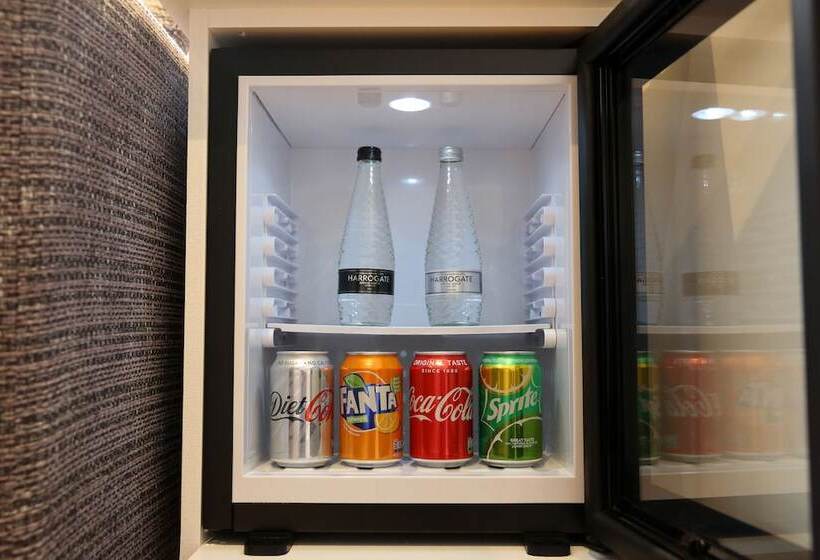 ベッドアンドブレックファースト Latimer House