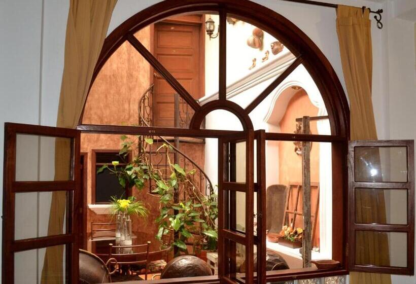تختخواب و صبحانه Villa Florencia Centro Histórico