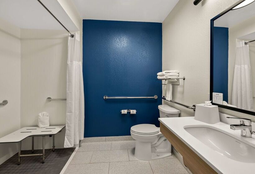 Отель Spark By Hilton Tifton