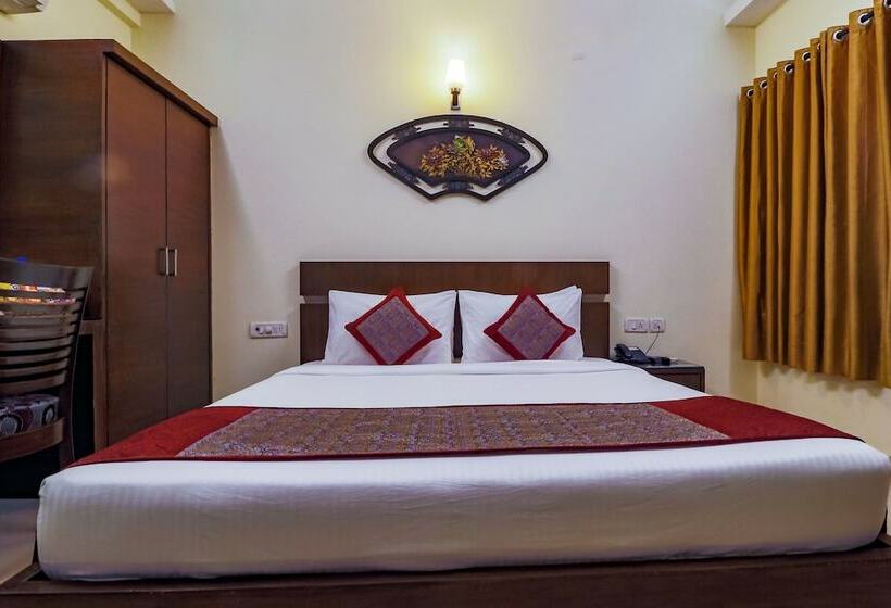 בית מלון כפרי Dewdrop Le Seasons Beach Resort