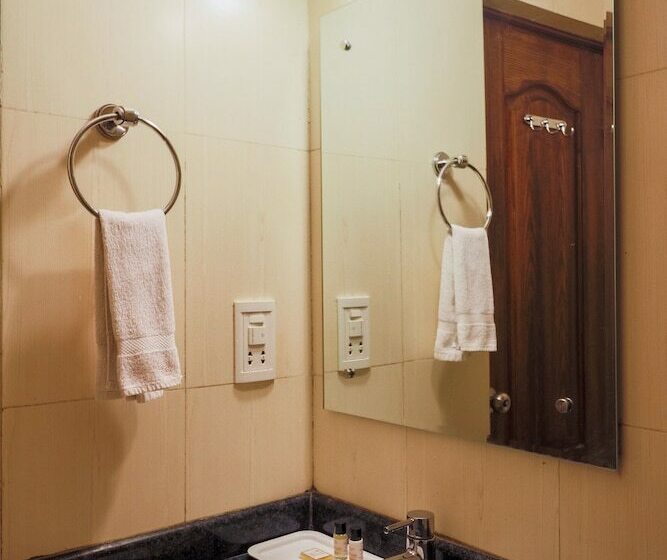 בית מלון כפרי Dewdrop Le Seasons Beach Resort