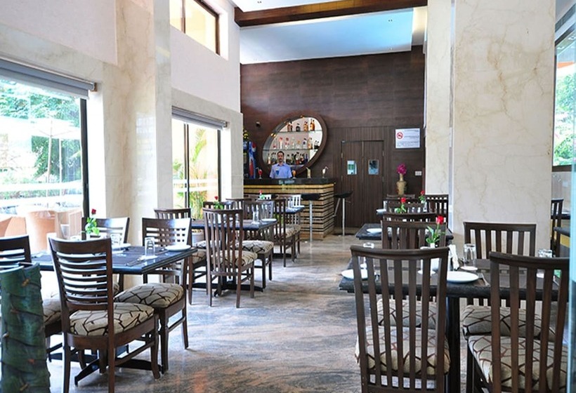 בית מלון כפרי Dewdrop Le Seasons Beach Resort