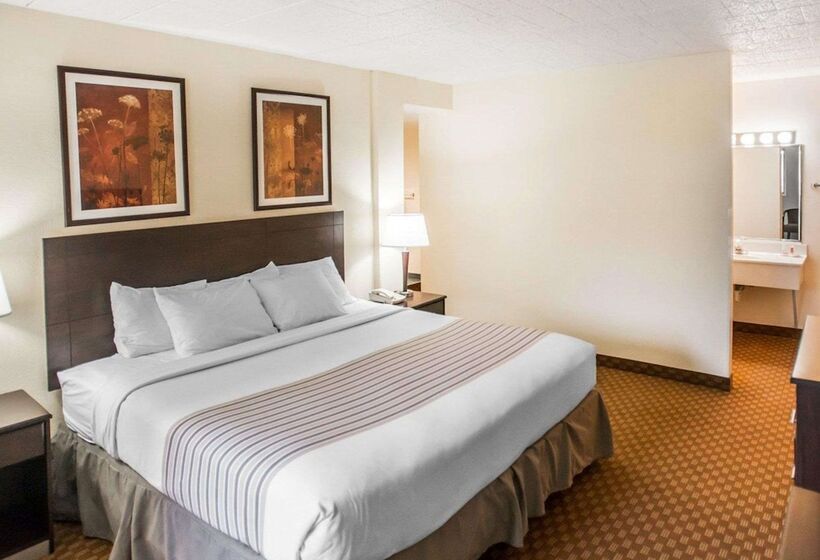 ホテル Econo Lodge Inn & Suites Shamokin Dam   Selinsgrove