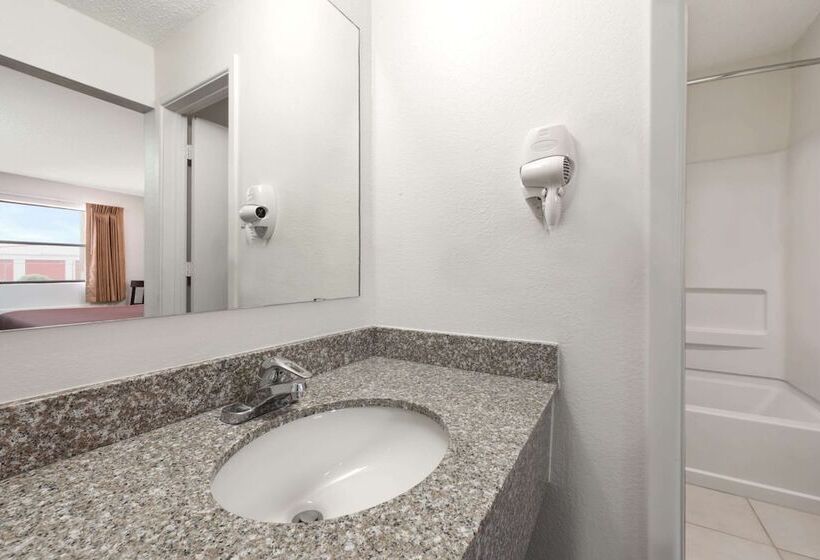 ホテル Knights Inn   Slaton