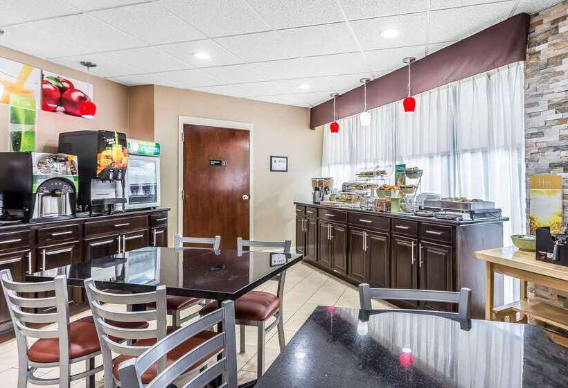 ホテル Quality Inn & Suites