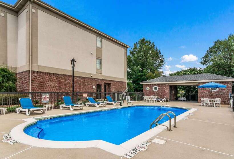 酒店 Sleep Inn & Suites Smithfield Near I 95