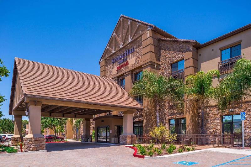 בית מלון כפרי Springhill Suites Temecula Valley Wine Country