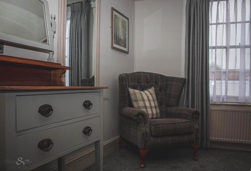 בית מלון כפרי The Angel Inn