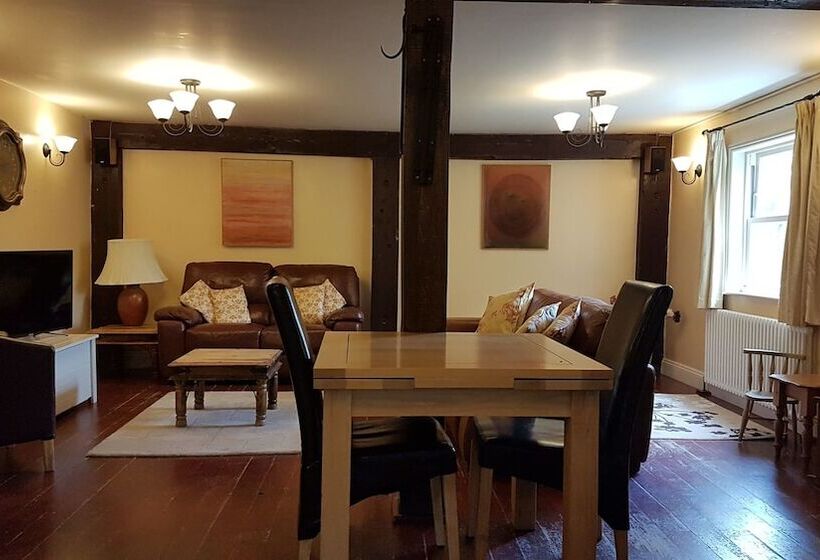 فندق The Pelican Guesthouse